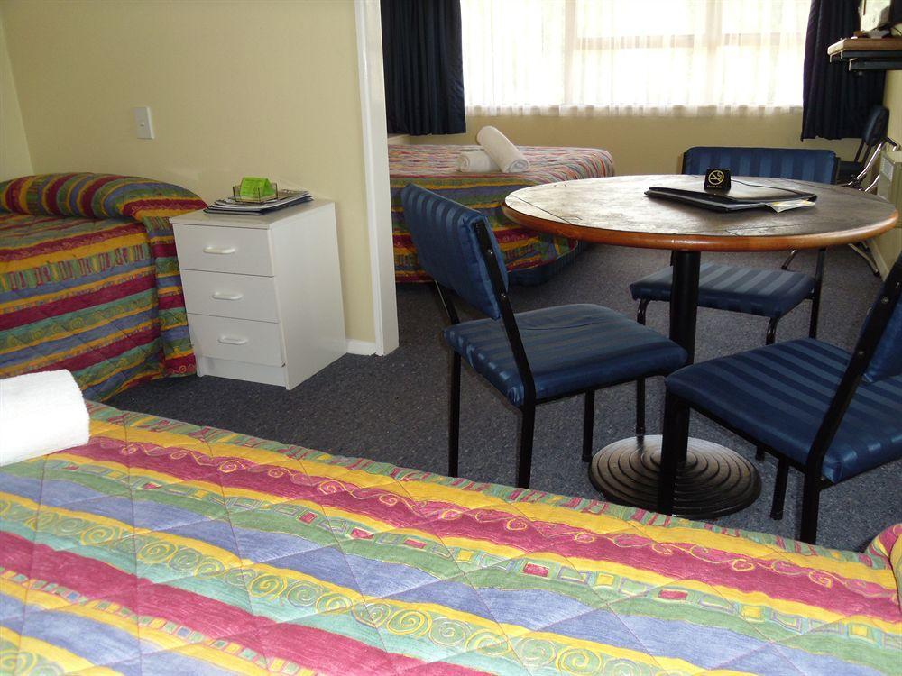 Fairway Motel & Apartments Wanaka Ngoại thất bức ảnh