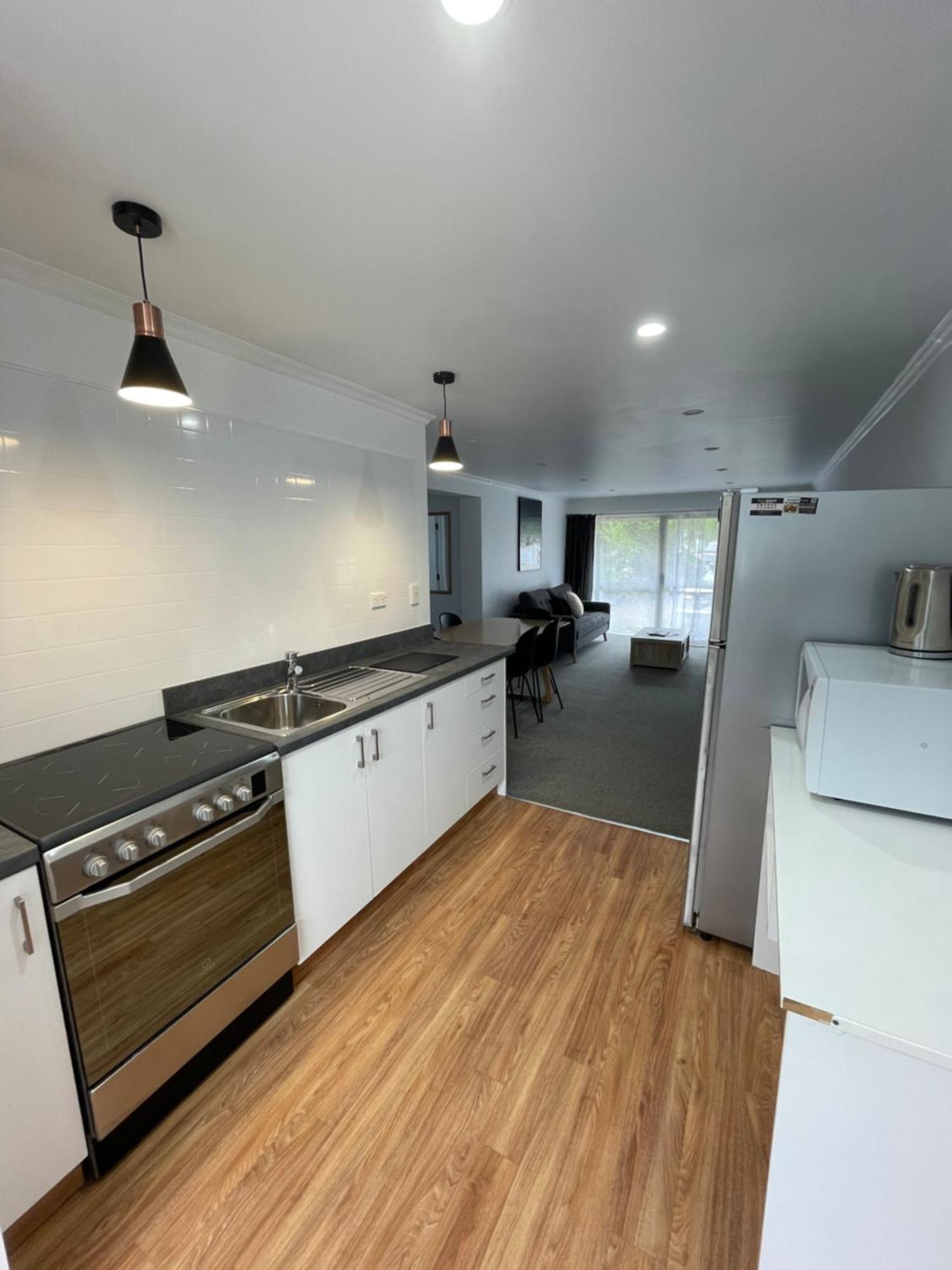 Fairway Motel & Apartments Wanaka Ngoại thất bức ảnh