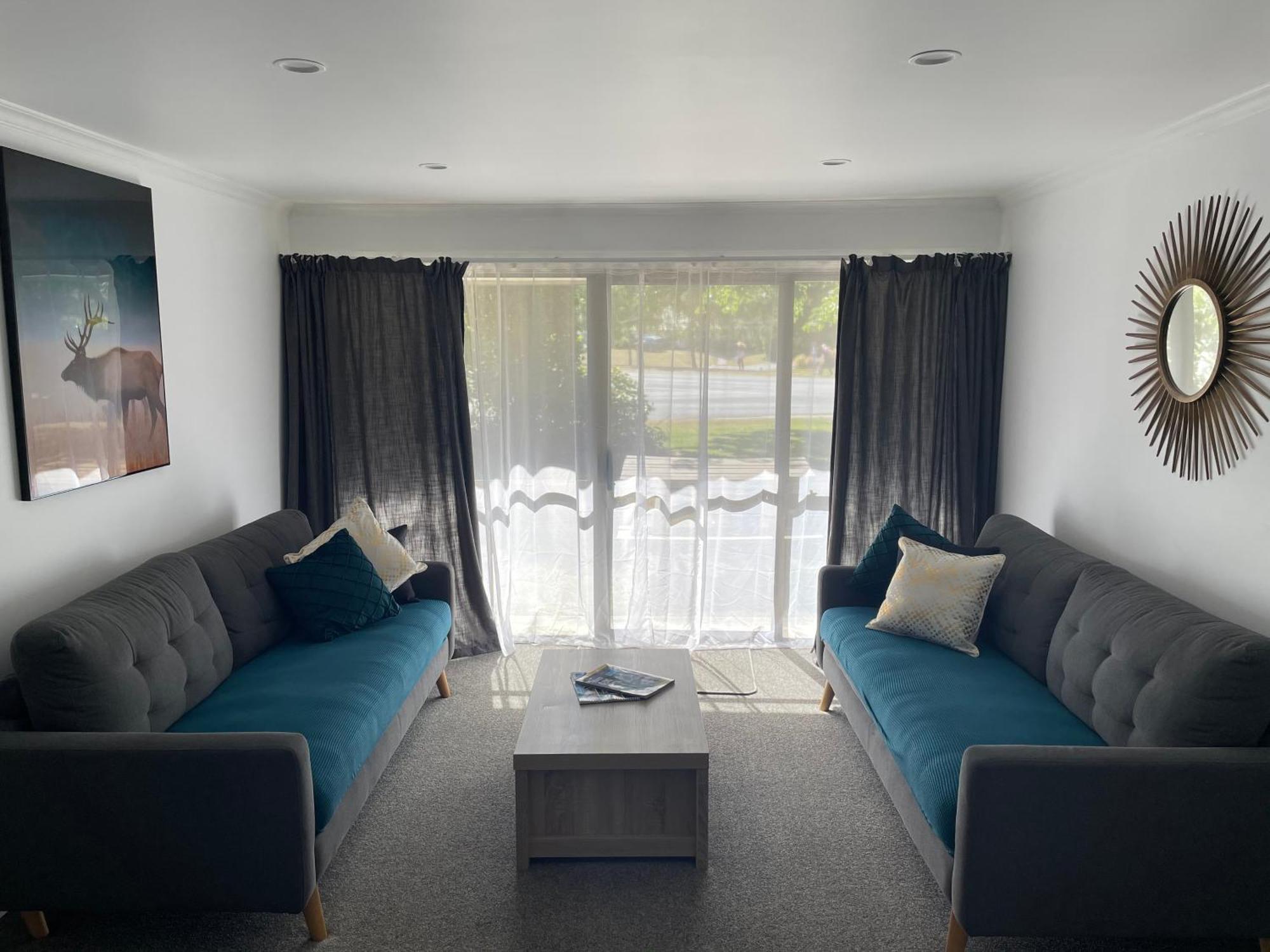 Fairway Motel & Apartments Wanaka Ngoại thất bức ảnh