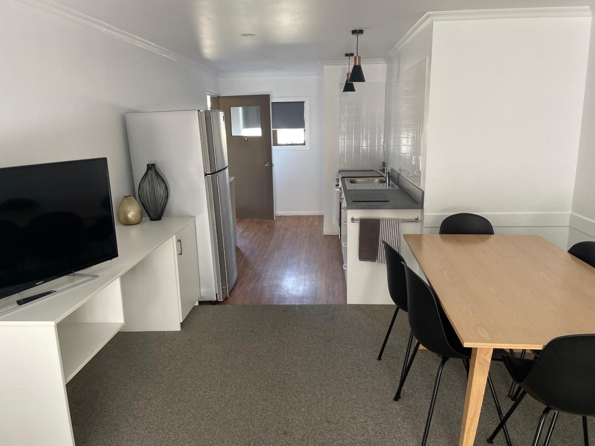 Fairway Motel & Apartments Wanaka Ngoại thất bức ảnh