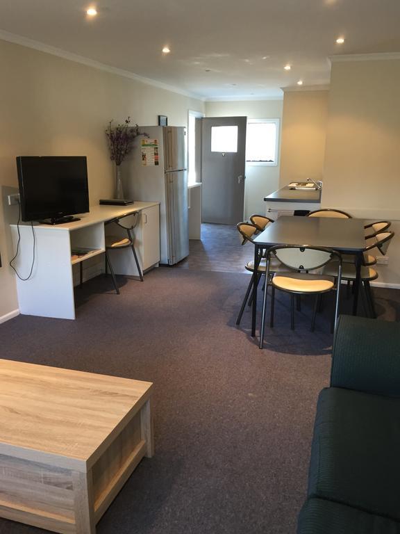 Fairway Motel & Apartments Wanaka Ngoại thất bức ảnh
