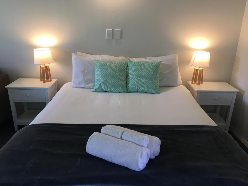 Fairway Motel & Apartments Wanaka Ngoại thất bức ảnh