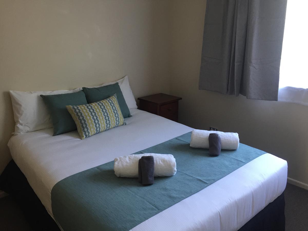 Fairway Motel & Apartments Wanaka Ngoại thất bức ảnh
