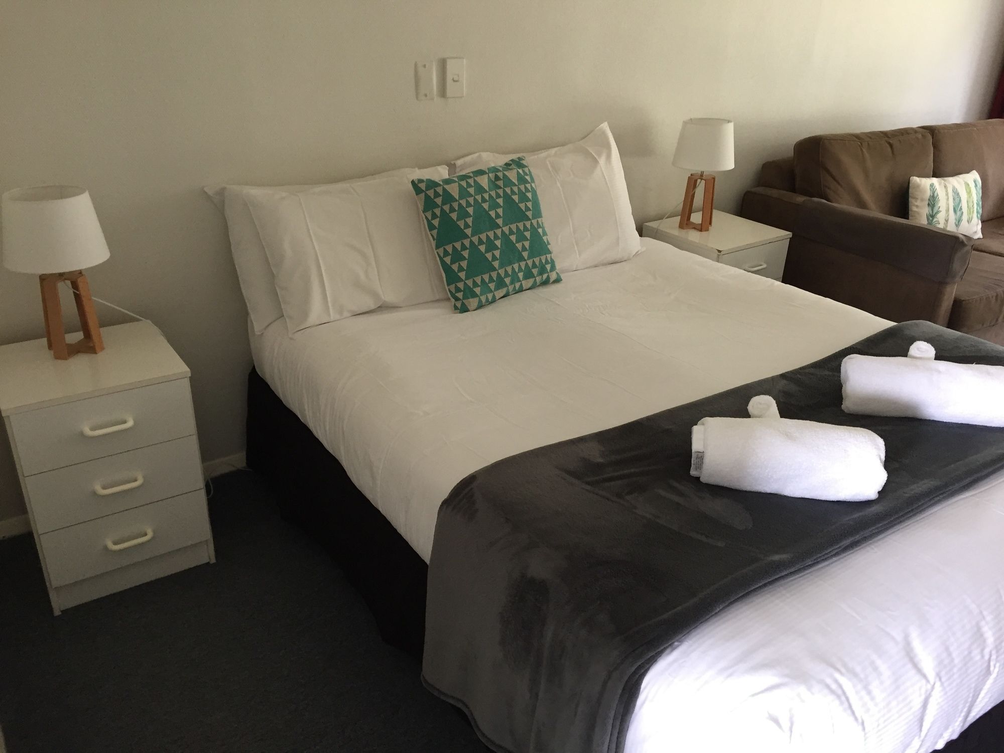 Fairway Motel & Apartments Wanaka Ngoại thất bức ảnh